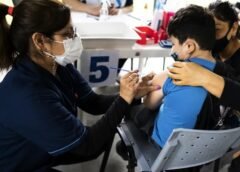 El Colegio de Médicos de la Provincia de Buenos Aires declaró la emergencia epidemiológica por la caída de la vacunación en Argentina y alertó que más de 100.000 niños nunca recibieron una dosis del calendario nacional.