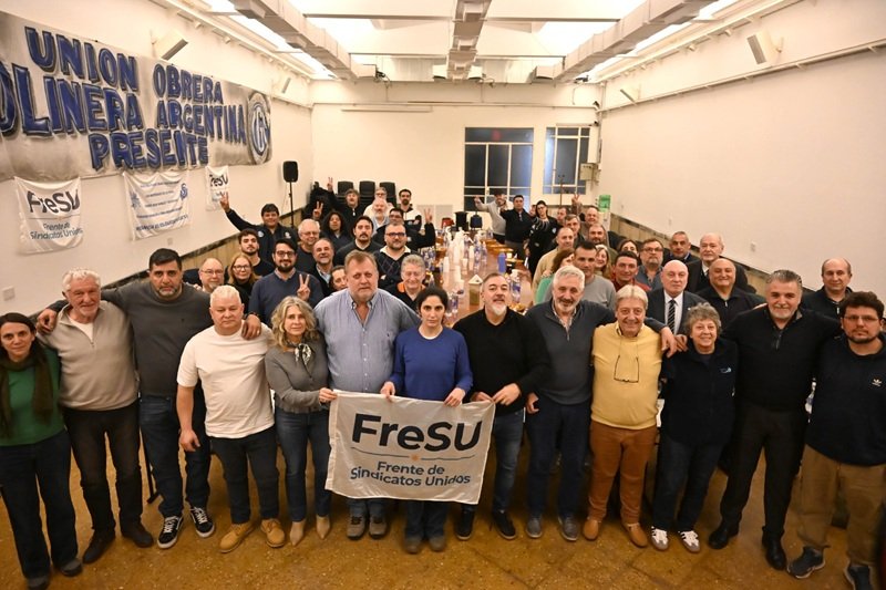 Dirigentes del Frente de Sindicatos Unidos (FreSU) anuncian la movilización del 6 de agosto frente al Congreso en rechazo a la reforma de la Ley de Tierras y en defensa de la soberanía nacional.