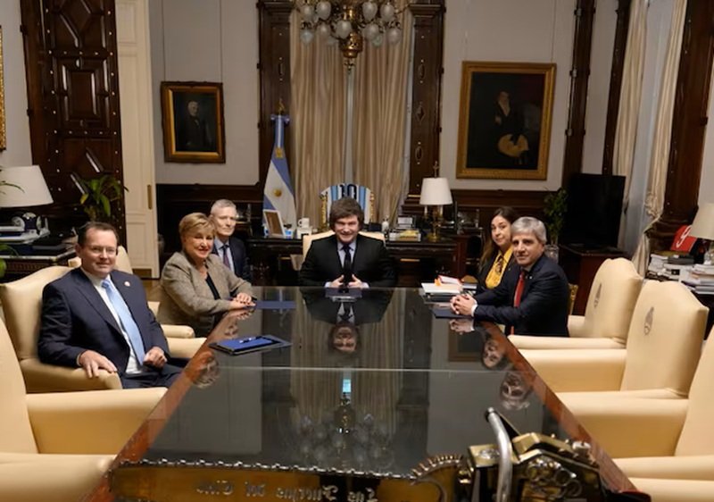 Kristalina Georgieva y el Gobierno argentino en el marco del acuerdo con el FMI que impulsa una reforma previsional con cambios en la edad jubilatoria, las moratorias y el sistema de jubilaciones.