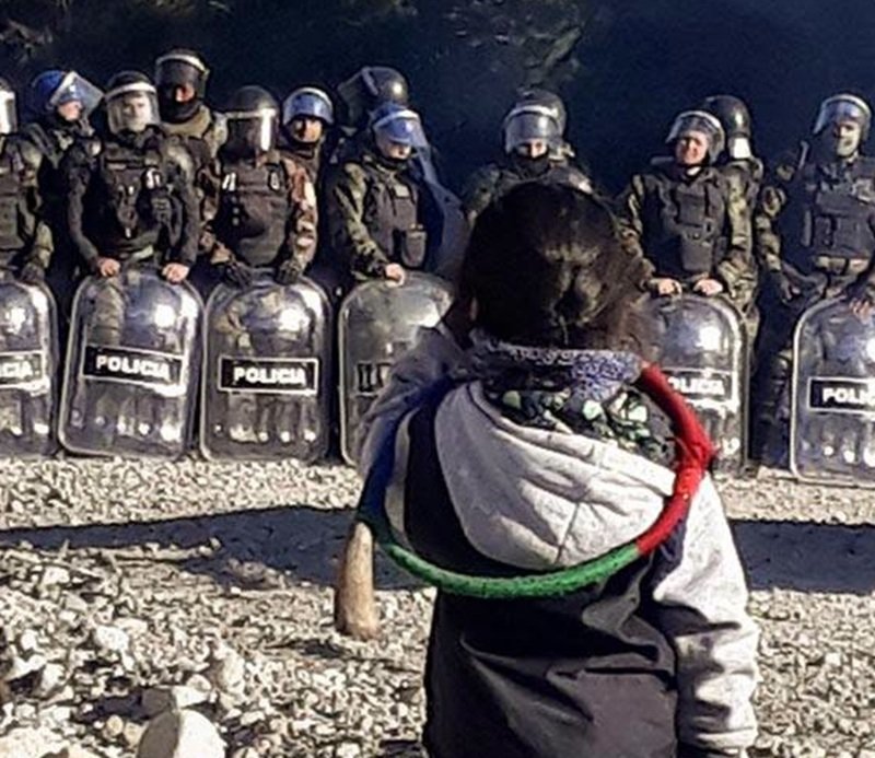 Desalojo de las comunidades mapuche Lof Kinxikew y Lof Melo en Villa La Angostura, Neuquén