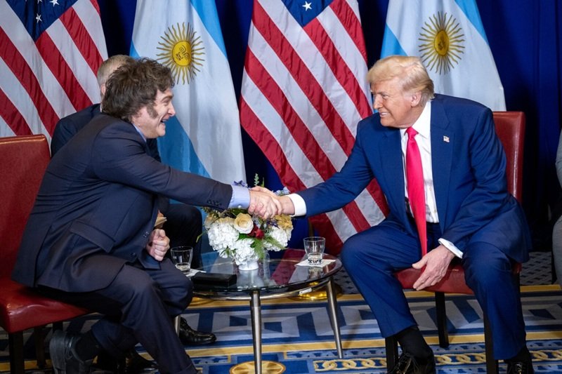 Encuesta de Zuban Córdoba: 65,7% considera que el Gobierno de Javier Milei debilita la soberanía nacional y la defensa de la patria