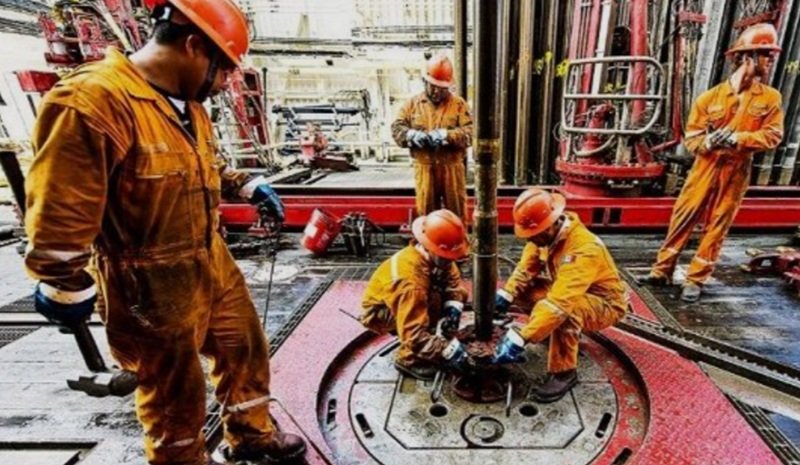 Paro petrolero en Mendoza por despidos y conflicto sindical en los yacimientos de PS Energy