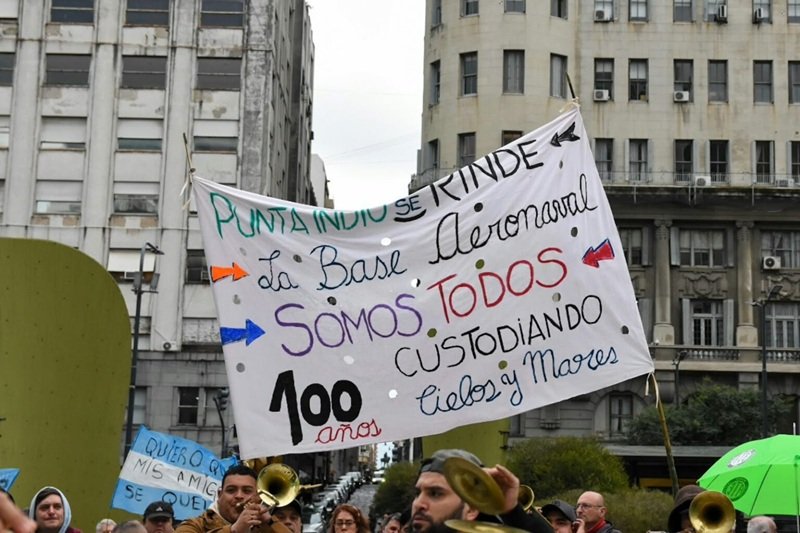 Trabajadores y vecinos movilizados en defensa de la Base Aeronaval Punta Indio