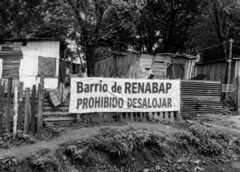 Movilización contra el Súper RIGI y la Ley de Inviolabilidad de la Propiedad Privada con consignas en defensa de la soberanía, la tierra, el trabajo y el desarrollo nacional.