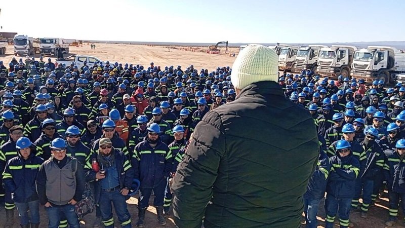 Paro en Techint de más de 500 trabajadores en el yacimiento Los Toldos por reclamo salarial