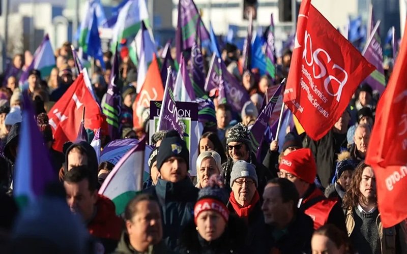 Huelga de empleados públicos en Irlanda por aumentos salariales y un nuevo convenio colectivo en octubre de 2026.